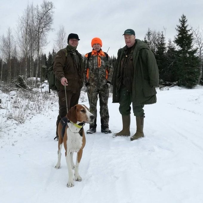 Elsa med Per, kjentmann Kennet Andersson og dommer Cenneth Quick dag 2.